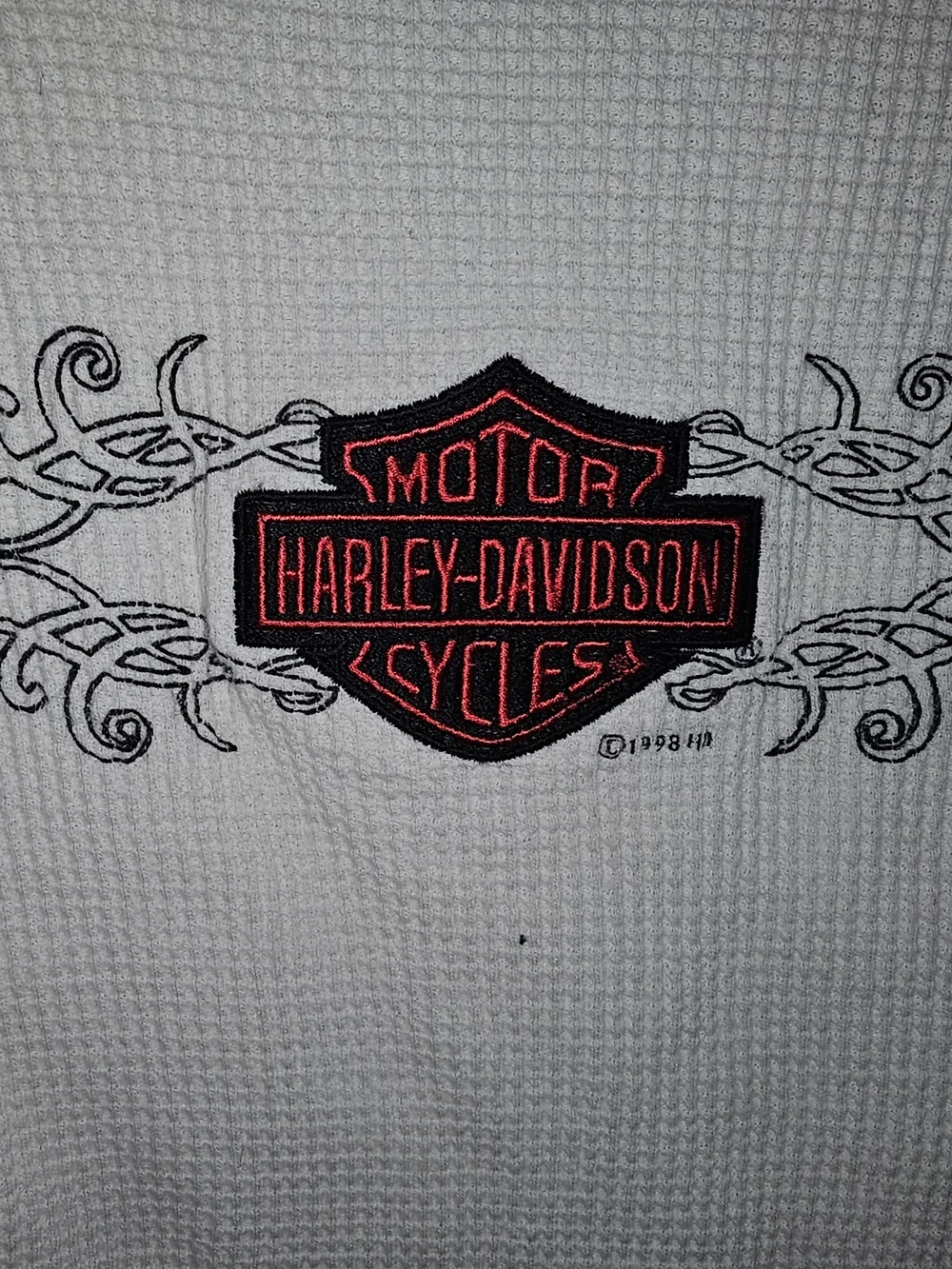 Harley-Davidson Women’s White Long-Sleeve Thermal Top - Picture 2 of 4